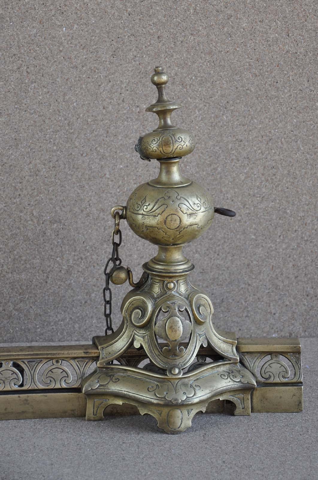 Chenets et accessoires de cheminée Archives - Antiquités et Objets d